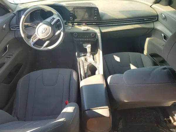 KMHLM4AG7PU431826 2023 HYUNDAI ELANTRA - Image 8