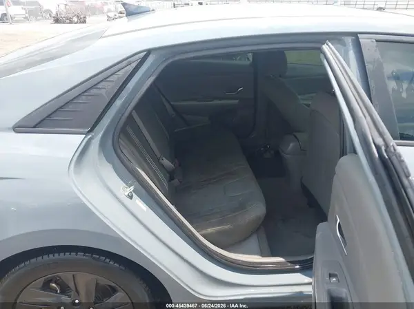 KMHLM4AG7PU432376 2023 HYUNDAI ELANTRA - Image 8