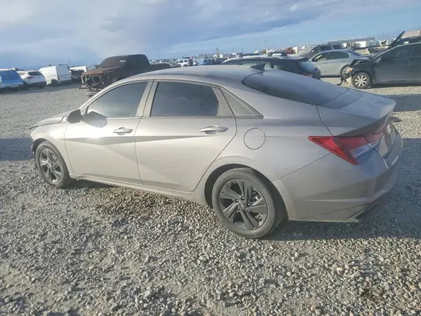 KMHLM4AG7PU434760 2023 HYUNDAI ELANTRA - Image 2