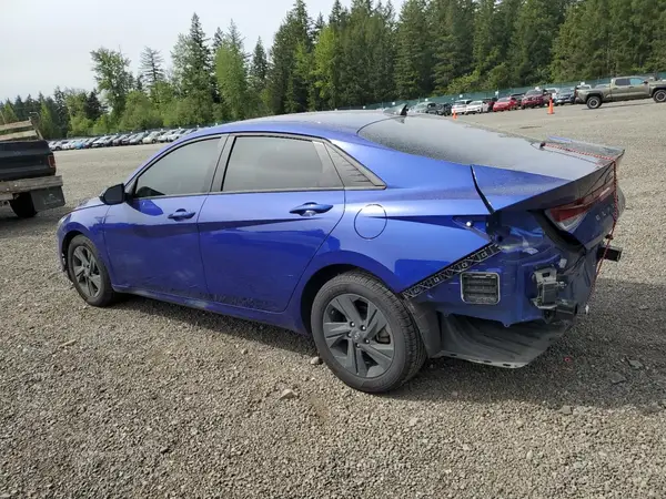 KMHLM4AG7PU437139 2023 HYUNDAI ELANTRA - Image 2