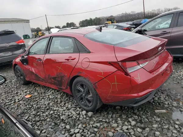 KMHLM4AG7PU437593 2023 HYUNDAI ELANTRA - Image 2