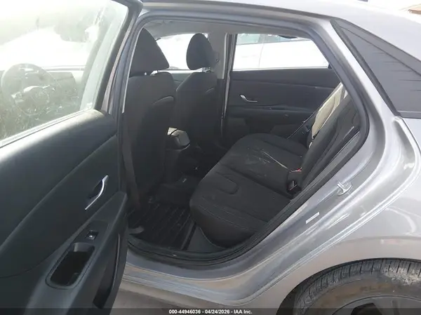 KMHLM4AG7PU438095 2023 HYUNDAI ELANTRA - Image 8