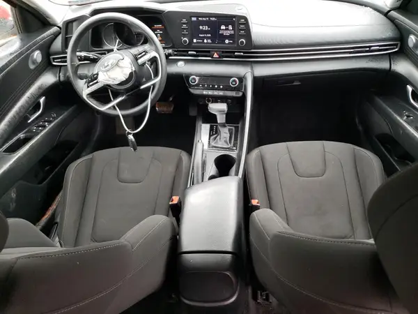 KMHLM4AG7PU438582 2023 HYUNDAI ELANTRA - Image 8