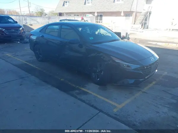 KMHLM4AG7PU440574 2023 HYUNDAI ELANTRA - Image 1