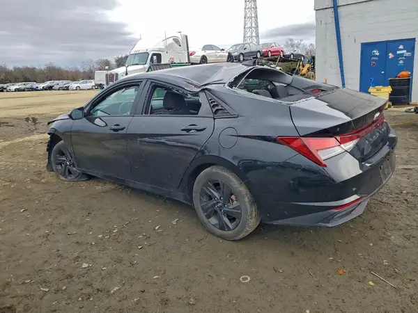 KMHLM4AG7PU442065 2023 HYUNDAI ELANTRA - Image 2