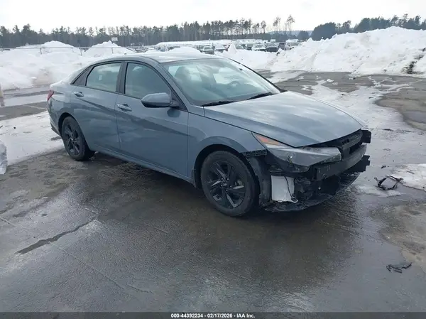 KMHLM4AG7PU443488 2023 HYUNDAI ELANTRA - Image 1