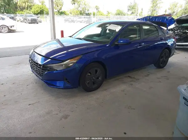 KMHLM4AG7PU452451 2023 HYUNDAI ELANTRA - Image 2