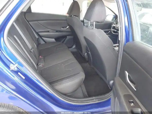 KMHLM4AG7PU452451 2023 HYUNDAI ELANTRA - Image 8