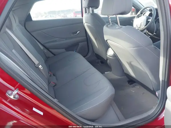 KMHLM4AG7PU460842 2023 HYUNDAI ELANTRA - Image 8