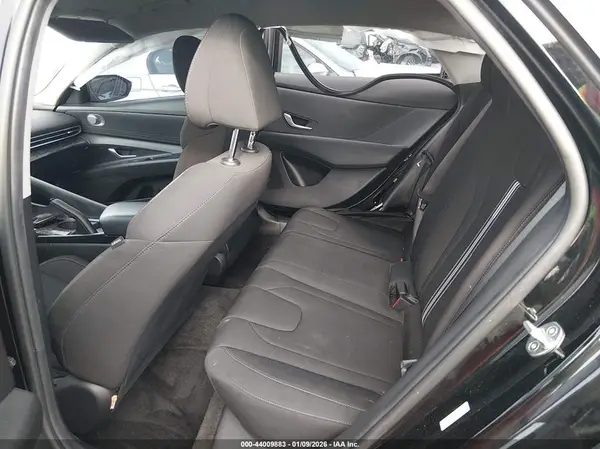 KMHLM4AG7PU463627 2023 HYUNDAI ELANTRA - Image 8