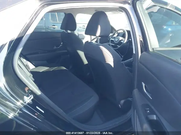 KMHLM4AG7PU465037 2023 HYUNDAI ELANTRA - Image 8