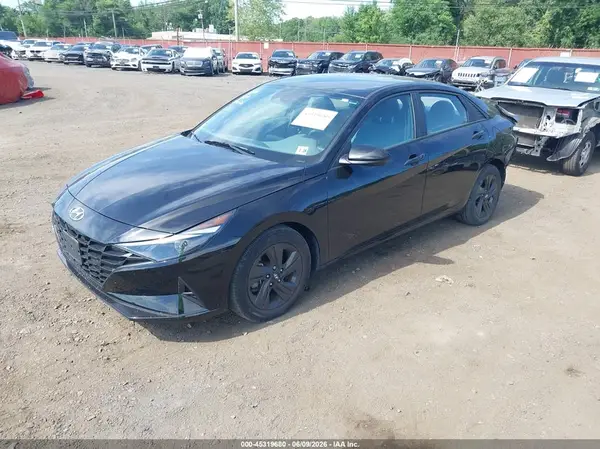 KMHLM4AG7PU468780 2023 HYUNDAI ELANTRA - Image 2