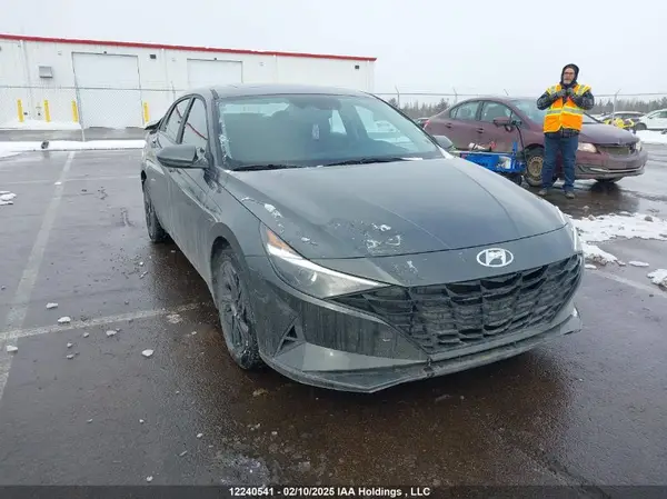 KMHLM4AG7PU477639 2023 HYUNDAI ELANTRA - Image 1