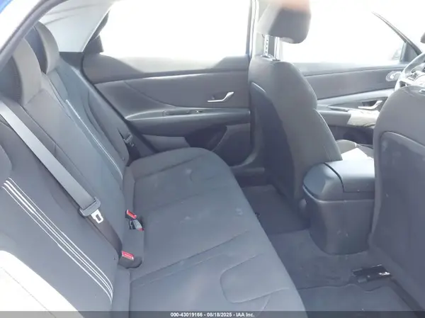 KMHLM4AG7PU502779 2023 HYUNDAI ELANTRA - Image 8