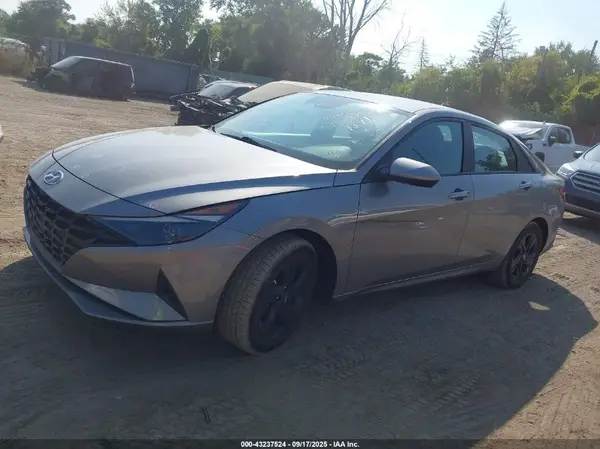 KMHLM4AG7PU507366 2023 HYUNDAI ELANTRA - Image 2