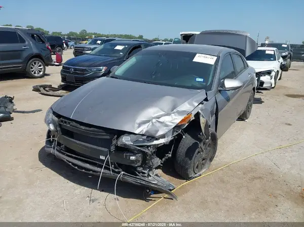 KMHLM4AG7PU520697 2023 HYUNDAI ELANTRA - Image 2