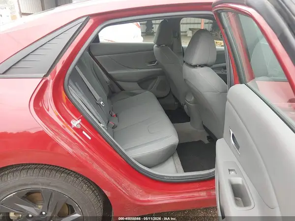 KMHLM4AG7PU521381 2023 HYUNDAI ELANTRA - Image 8