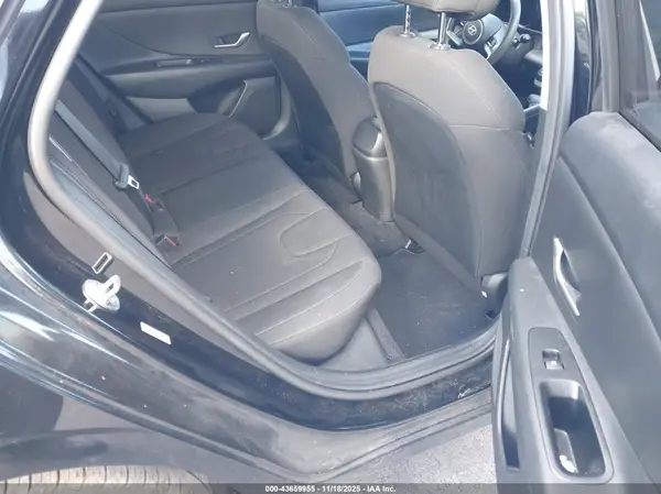 KMHLM4AG7PU523292 2023 HYUNDAI ELANTRA - Image 8