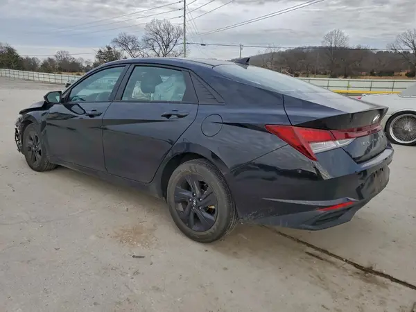 KMHLM4AG7PU526211 2023 HYUNDAI ELANTRA - Image 2