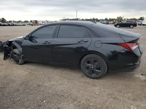 KMHLM4AG7PU528900 2023 HYUNDAI ELANTRA - Image 2