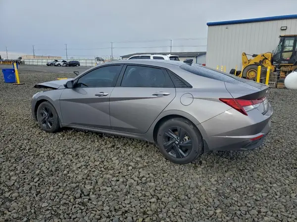KMHLM4AG7PU529836 2023 HYUNDAI ELANTRA - Image 2