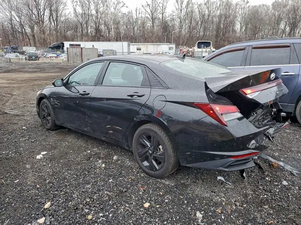 KMHLM4AG7PU533501 2023 HYUNDAI ELANTRA - Image 2