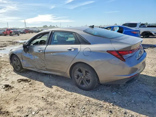 KMHLM4AG7PU536348 2023 HYUNDAI ELANTRA - Image 2