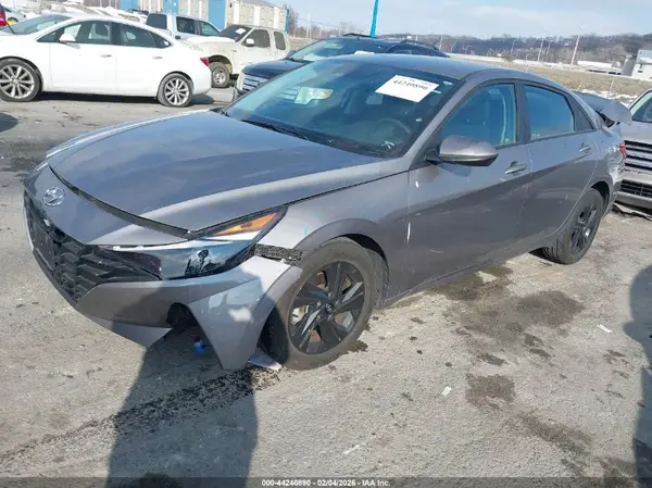 KMHLM4AG7PU550928 2023 HYUNDAI ELANTRA - Image 2