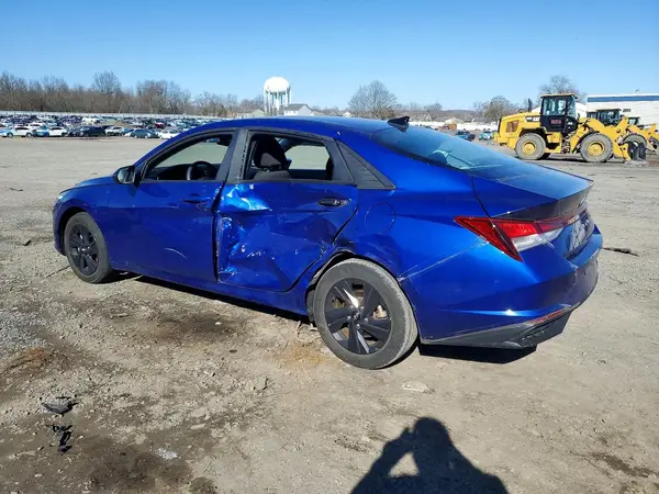 KMHLM4AG7PU567258 2023 HYUNDAI ELANTRA - Image 2