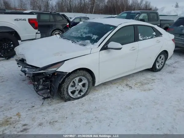 KMHLM4AG7PU583878 2023 HYUNDAI ELANTRA - Image 2