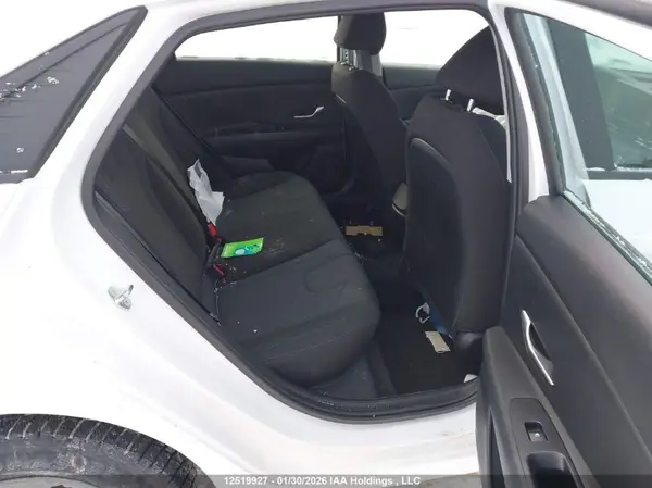 KMHLM4AG7PU583878 2023 HYUNDAI ELANTRA - Image 8