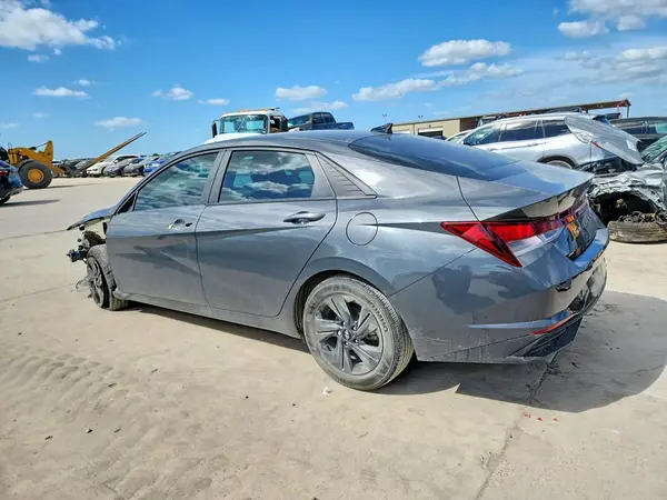 KMHLM4AG7PU583914 2023 HYUNDAI ELANTRA - Image 2