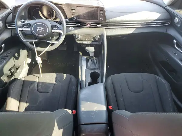 KMHLM4AG7PU583914 2023 HYUNDAI ELANTRA - Image 8