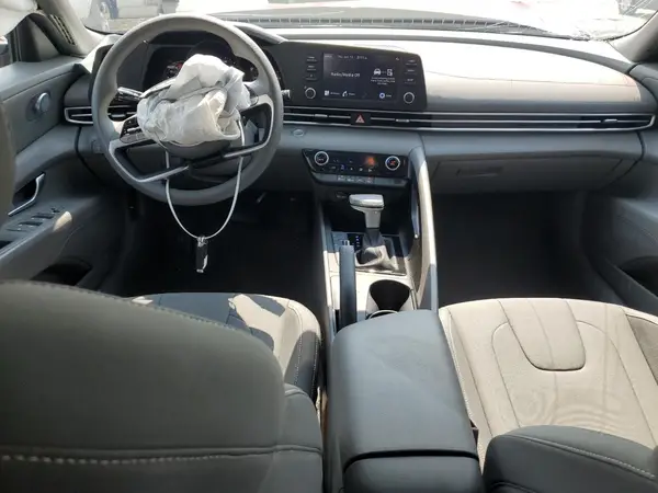 KMHLM4AG7PU586134 2023 HYUNDAI ELANTRA - Image 8