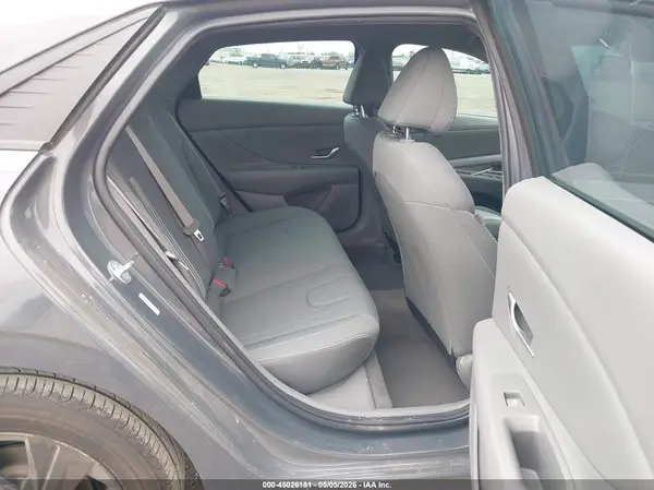 KMHLM4AG7PU587123 2023 HYUNDAI ELANTRA - Image 8