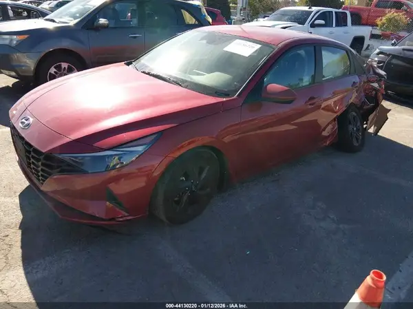 KMHLM4AG7PU594332 2023 HYUNDAI ELANTRA - Image 2