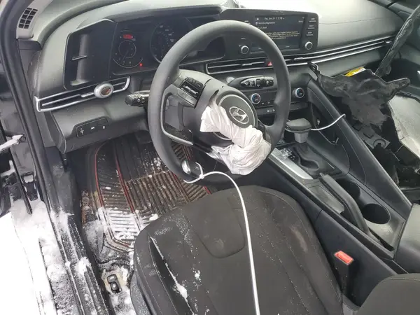 KMHLM4AG7PU595223 2023 HYUNDAI ELANTRA - Image 8