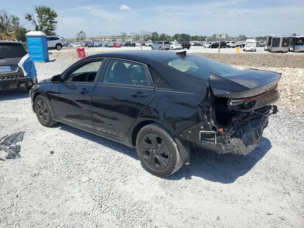 KMHLM4AG7PU602803 2023 HYUNDAI ELANTRA - Image 2