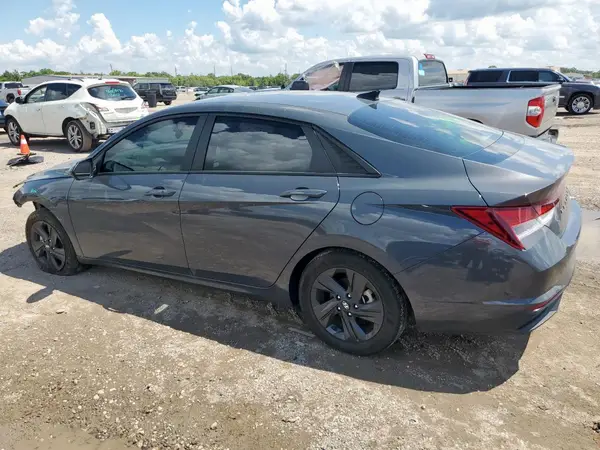 KMHLM4AG7PU603725 2023 HYUNDAI ELANTRA - Image 2