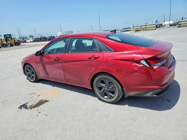 KMHLM4AG7PU606141 2023 HYUNDAI ELANTRA - Image 2