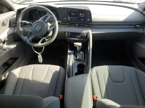 KMHLM4AG7PU606981 2023 HYUNDAI ELANTRA - Image 8