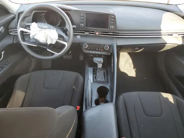 KMHLM4AG7PU609282 2023 HYUNDAI ELANTRA - Image 8