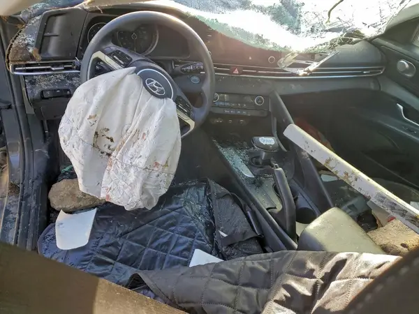 KMHLM4AG7PU610562 2023 HYUNDAI ELANTRA - Image 8