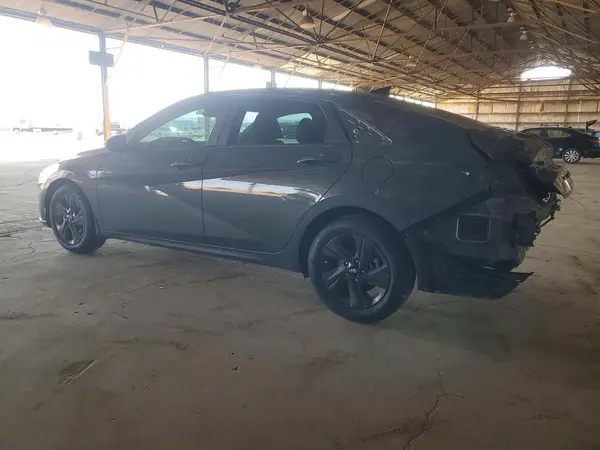 KMHLM4AG7PU627992 2023 HYUNDAI ELANTRA - Image 2