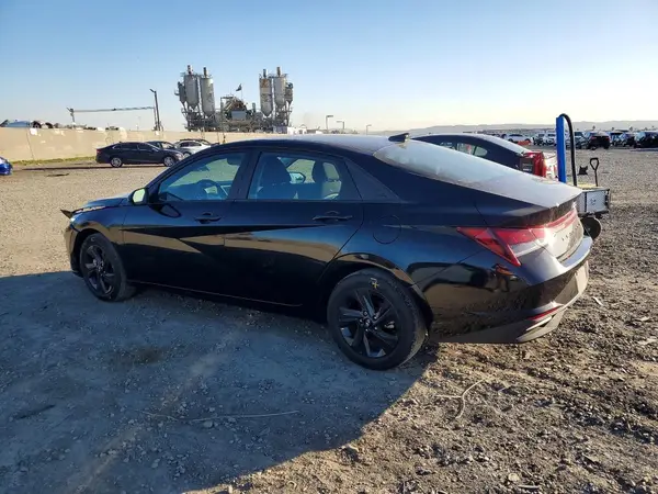 KMHLM4AG7PU632545 2023 HYUNDAI ELANTRA - Image 2