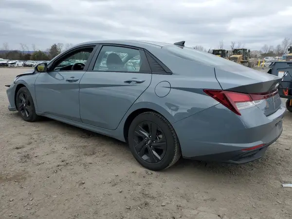 KMHLM4AG8MU071381 2021 HYUNDAI ELANTRA - Image 2
