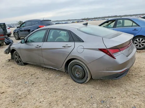 KMHLM4AG8MU089878 2021 HYUNDAI ELANTRA - Image 2