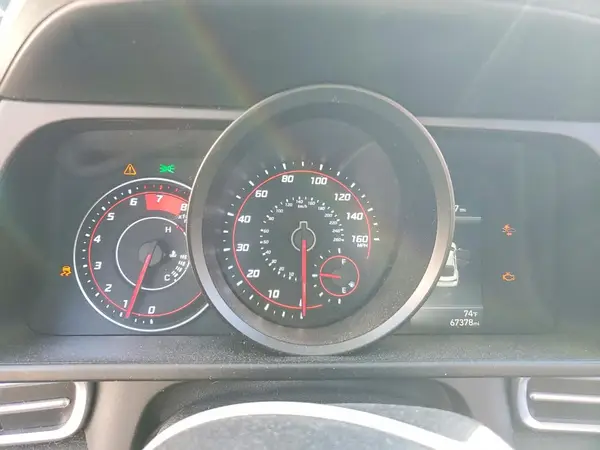 KMHLM4AG8MU091758 2021 HYUNDAI ELANTRA - Image 8
