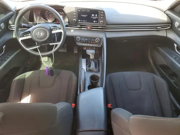 KMHLM4AG8MU092943 2021 HYUNDAI ELANTRA - Image 8