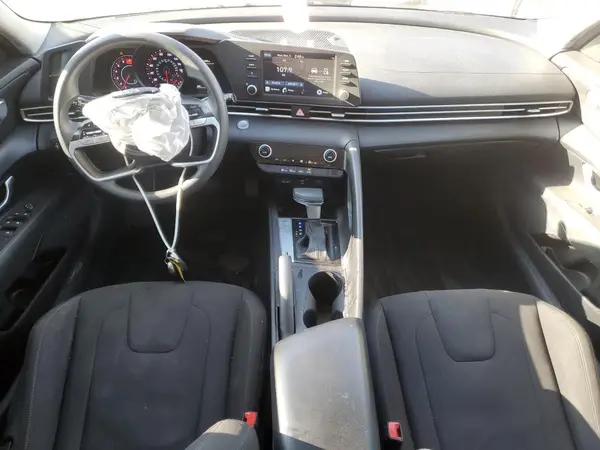 KMHLM4AG8MU101981 2021 HYUNDAI ELANTRA - Image 8